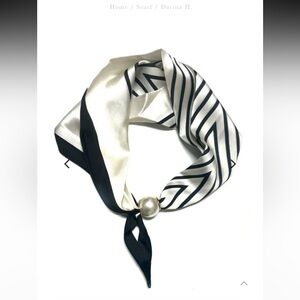 Betsy Pittard Designs Scarf Necklace